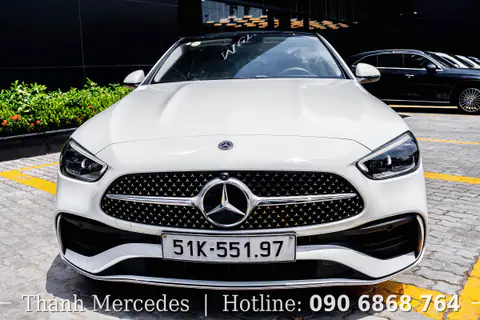 Mercedes-Benz C 300 AMG (xe demo)
