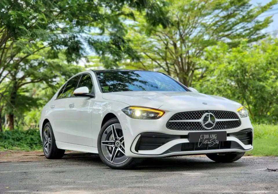 Mercedes-Benz C 300 AMG – hình ảnh 2