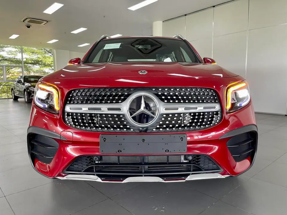 Mercedes-Benz GLB 200 AMG – hình ảnh 2