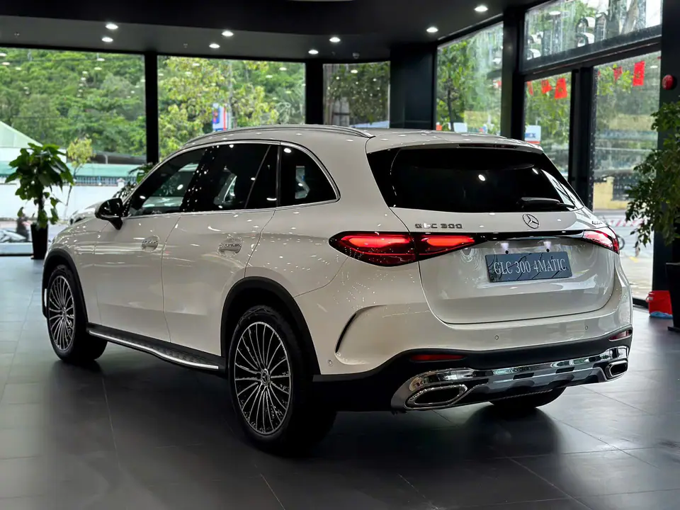 Mercedes-Benz GLC 300 4MATIC – hình ảnh 3